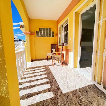 Cheerful 2 Bed Townhouse With Com Pool Vm32 Nyaraló *